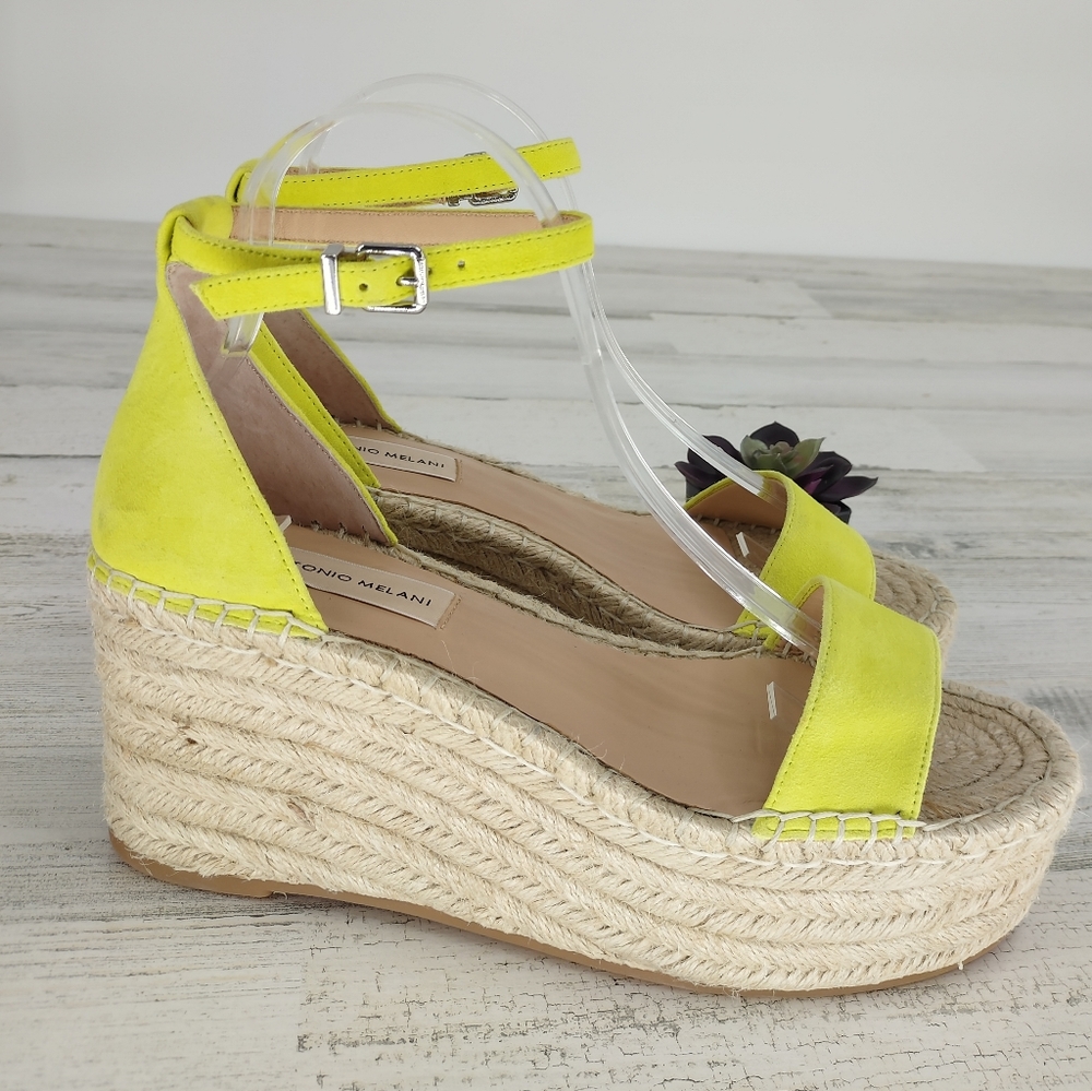 Antonio Melani NEW Yellow Sandals Espedrilles